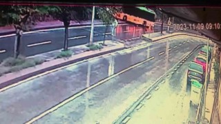 Beykozda freni patlayan İETT otobüsü yolun kenarına savruldu: 1 yaralı