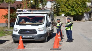 Beytüşşebapta jandarma ekipleri sürücüleri kemer takma konusunda uyardı