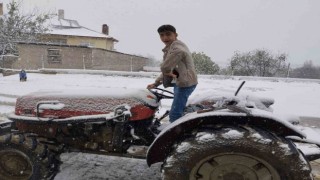 Bilecikte köyler beyaza büründü