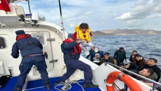 Bodrumda 29 düzensiz göçmen kurtarıldı, 35i yakalandı
