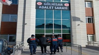 Burdurda jandarmanın genel asayiş çalışmasında 5 kişi tutuklandı