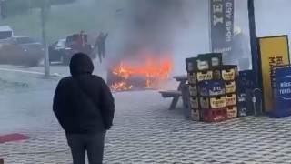 Bursada otomobil alev alev yandı
