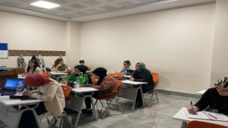 Büyükşehirin projesi ile evde bakım verecek kişiler özel eğitim alıyor