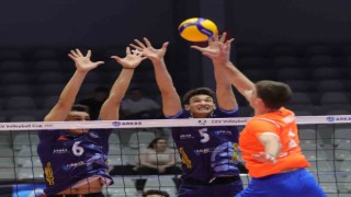 CEV Volleyball Cup: Neftohimik Burgas: 0 - Arkas Spor: 3