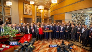 CHP Genel Başkanı Özel: “Kemal Kılıçdaroğlunun deneyimlerinden, birikimlerinden yararlanmayı tüm süreçte sürdüreceğiz”