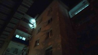 Çorumda bir garip olay: Evimde hırsız var diyerek polis çağıran kadın 5. kattan atladı