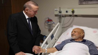 Cumhurbaşkanı Erdoğan, eski Devlet Bakanı Aksayı hastanede ziyaret etti