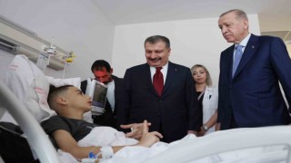 Cumhurbaşkanı Erdoğan, Gazzeli hastaları hastanede ziyaret etti