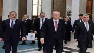 Cumhurbaşkanı Erdoğan, Özbekistanlı mevkidaşı Mirziyoyev ile görüştü