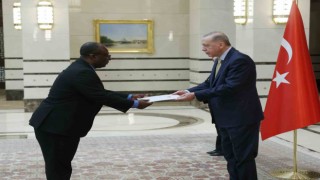 Cumhurbaşkanı Erdoğan, Tanzanya Büyükelçisi Bakariyi kabul etti