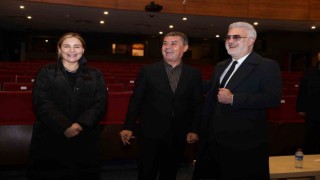 Devlet Tiyatroları Genel Müdürü Tamer Karadağlı Gölbaşını ziyaret etti
