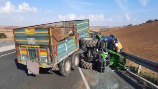 Devrilen traktörde sıkışarak yaşamını yitirdi