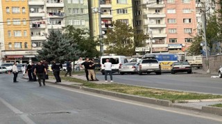 Diyarbakırda şüpheli valiz polisi harekete geçirdi