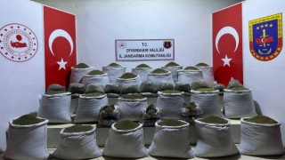Diyarbakırın 3 ilçesinde 1 ton 23 kilo esrar ele geçirildi