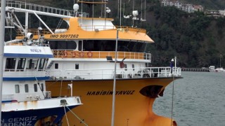 Doğal gaz arama çalışmalarında görevli balıkçı tekneleri Amasra Limanına sığındı