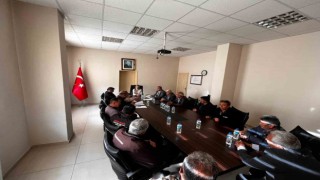 Dumlupınarda köylere yapılan ve yapılması planlanan hizmetler masaya yatırıldı