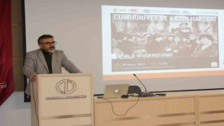 Edebiyat Fakültesinde Cumhuriyet ve Kadın Hakları konuşuldu