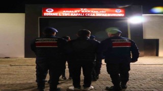 Edirnede tekne motorlarını çaldığı iddiasıyla gözaltına alınan 5 şüpheliden 2si tutuklandı