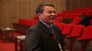 Eğitim için 1983 yılında İstanbula gelen Güney Koreli profesör Müslüman oldu