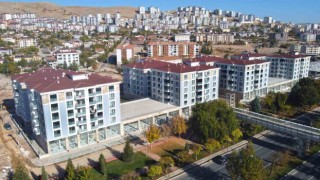 Elazığ Belediyesi tarafından inşa edilen kentsel dönüşüm konutları tamamlandı