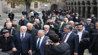 Elitaş: Yaklaşık 4 milyon 700 bin kişiye 5 bin TLlik ikramiye hayırlı olsun