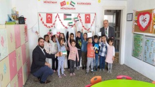 Emette Kuran Kursu öğrencileri kumbaralarındaki paraları Filistine bağışladı