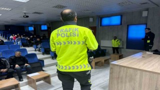 Emniyet personeline trafik eğitimi verildi