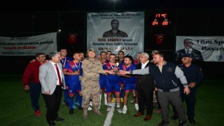 Erdal Doğaner Futbol Turnuvasında Şampiyon İl Jandarma oldu