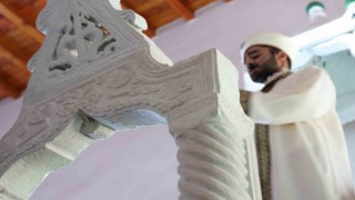 Ermeni ustaların yaptığı 2 asırlık minber görenleri hayran bırakıyor