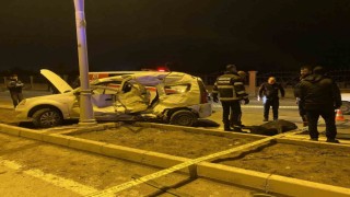 Erzincanda trafik kazası: 2 ölü 4 yaralı