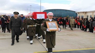 Erzincanlı şehit havalimanında karşılandı