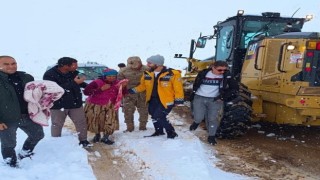 Erzurumda ilçelerde eğitime kar engeli