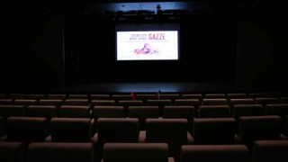 Eyüpsultanda sinema koltukları Gazzede şehit olan çocuklara ayrıldı