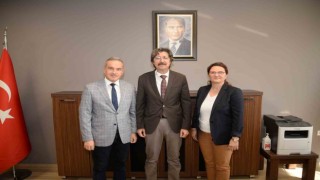 Fen-Edebiyat Fakültesinde bayrak değişimi