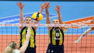 Fenerbahçe Opet, ezeli rakibine ilk yenilgisi tattırdı