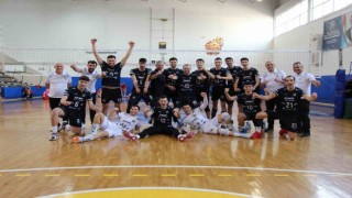 Filenin efeleri set vermeden kazandı