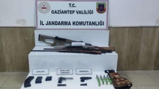 Gaziantepte 4 tüfek ile çok sayıda fişek ele geçirildi