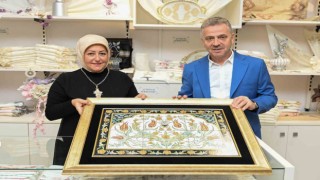 Gaziosmanpaşalı kadınların ürettiği el emeği ürünler, El Sanatları Satış Ofislerinde