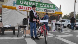 Gazzeli çocuklar için bisikletini bağışladı