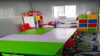 Hatay'da konteyner kente kuran kursu ve ana sınıfı