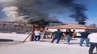 Geri dönüşüm fabrikasında korkutan yangın