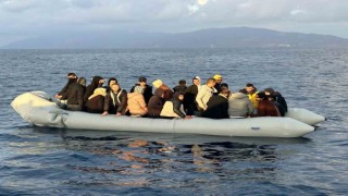 Geri itilen düzensiz göçmenleri Türk Sahil Güvenlik ekipleri kurtardı
