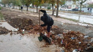 Gölbaşında mazgallar temizleniyor