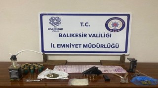 Gönen ve Bandırmada şüpheli araç ve iş yeri araması yapıldı