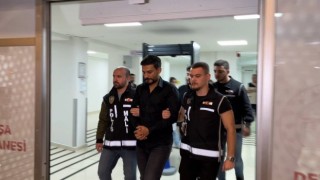 Gözaltına alınan Engin Polat ve eşi Dilan Polat sorgulanmak üzere Emniyet Müdürlüğüne getirildi