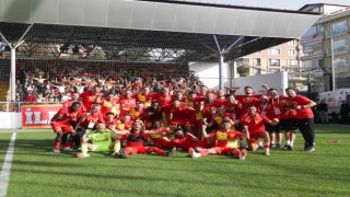 Göztepe, dış saha lideri