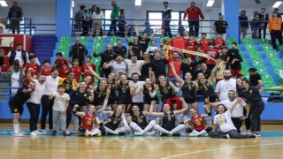 Göztepe Voleybol ilk deplasman galibiyetini aldı