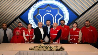 Güder, Kızılay çalışanlarıyla bir araya geldi