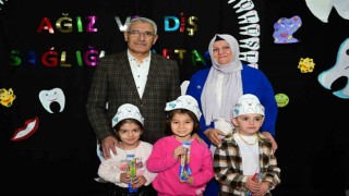 Güderden miniklere farkındalık oluşturacak hediye seti