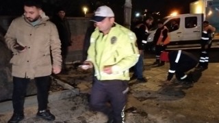 Hafif ticari araç denetim yapan polise çarptı: 1 polis memuru ağır yaralı